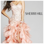 Платье от Sherri Hill